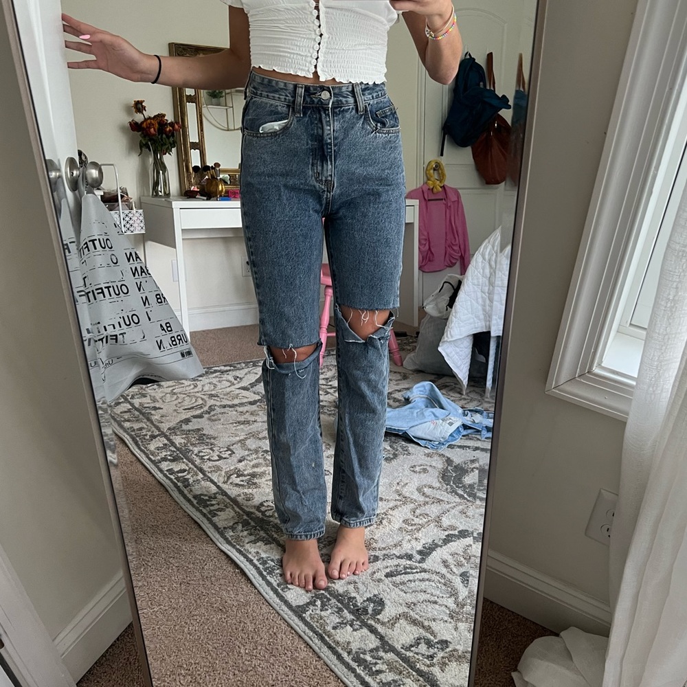 NASTY GAL STRAIGHT LEG DISTRESSED JEAN